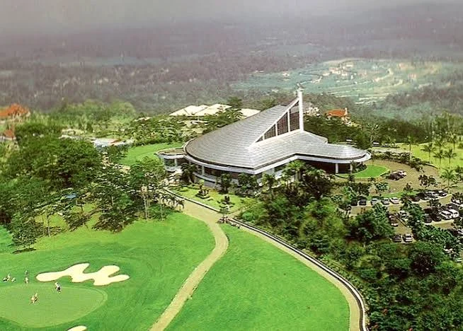 Gunung Geulis Country Club
